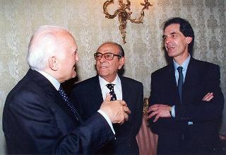 Il Presidente della Repubblica Oscar Luigi Scalfaro riceve in udienza una delegazione di Difensori civici regionali