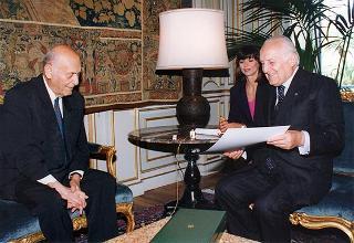 Il Presidente della Repubblica Oscar Luigi Scalfaro con il Maestro Sir Georg Solti e consorte