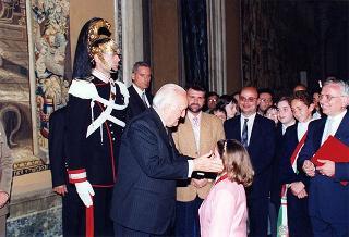 Delegazione di partecipanti alla VII Rassegna nazionale delle scuole medie ad indirizzo musicale