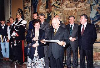 Delegazione di partecipanti alla VII Rassegna nazionale delle scuole medie ad indirizzo musicale