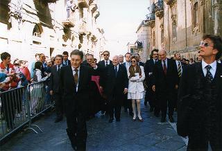 Sicilia: intervento del Presidente della Repubblica a Siracusa per un incontro con le autorità locali, e a Noto per una visita alla Cattedrale gravemente danneggiata da un recente crollo e per l'intervento al 15° Congresso ordinario dell'UNCI