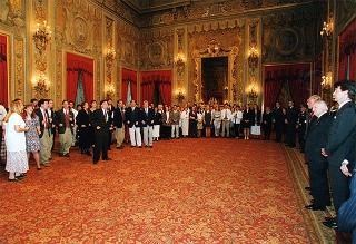 Gruppo di giovani dell'Associazione internazionale "Viva la gente"