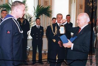 Delegazione della Scuola allievi sotufficiali della Marina Militare, in servizio di guardia d'onore al Palazzo del Quirinale