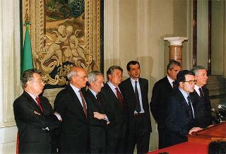 Scioglimento della riserva da parte del prof. Romano Prodi e lettura della lista dei ministri