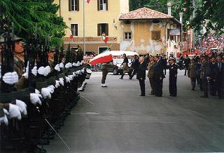 Friuli Venezia Giulia: interventi del Presidente della Repubblica a Codroipo, per la cerimonia promossa dalla Regione nel ventennale del terremoto del 1976; a Udine, per la 69^ Adunata nazionale degli alpini; a Palmanova, per un incontro con l'Amministrazione comunale