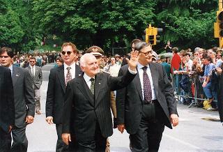 Friuli Venezia Giulia: interventi del Presidente della Repubblica a Codroipo, per la cerimonia promossa dalla Regione nel ventennale del terremoto del 1976; a Udine, per la 69^ Adunata nazionale degli alpini; a Palmanova, per un incontro con l'Amministrazione comunale