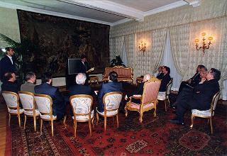 Roberto De Martin, presidente generale del CAI, con alcuni esponenti delle Associazioni che hanno preso parte all'iniziativa "Camminaitalia"