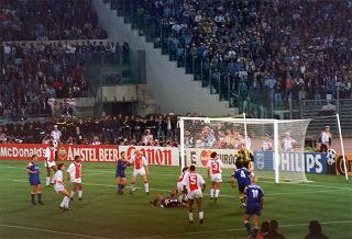 Roma, Stadio Olimpico: intervento del Presidente della Repubblica alla finale della Coppa dei Campioni di calcio Ajax-Juventus