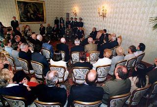 Avv. Furio Lauri, presidente ff. del Gruppo delle Medaglie d'oro al Valor Militare d'Italia, con i decorati viventi e i familiari dei decorati scomparsi