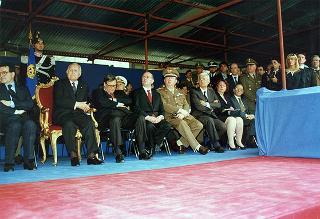 Emilia Romagna: intervento del Presidente della Repubblica a Bologna, per il Raduno nazionale dell'Associazione paracadusti d'Italia e per il concomitante giuramento solenne degli allievi paracadutisti della Brigata Folgore, ed a Fontanelice per l'inaugurazione della Casa di recupero per giovani tossicodipendenti "Villa Traversa"