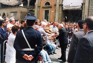Emilia Romagna: intervento del Presidente della Repubblica a Bologna, per il Raduno nazionale dell'Associazione paracadusti d'Italia e per il concomitante giuramento solenne degli allievi paracadutisti della Brigata Folgore, ed a Fontanelice per l'inaugurazione della Casa di recupero per giovani tossicodipendenti "Villa Traversa"