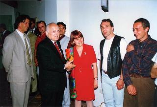 Emilia Romagna: intervento del Presidente della Repubblica a Bologna, per il Raduno nazionale dell'Associazione paracadusti d'Italia e per il concomitante giuramento solenne degli allievi paracadutisti della Brigata Folgore, ed a Fontanelice per l'inaugurazione della Casa di recupero per giovani tossicodipendenti "Villa Traversa"