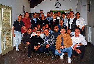Emilia Romagna: intervento del Presidente della Repubblica a Bologna, per il Raduno nazionale dell'Associazione paracadusti d'Italia e per il concomitante giuramento solenne degli allievi paracadutisti della Brigata Folgore, ed a Fontanelice per l'inaugurazione della Casa di recupero per giovani tossicodipendenti "Villa Traversa"