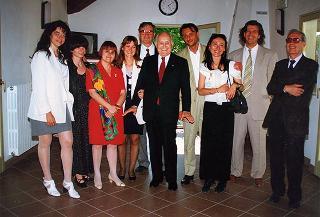 Emilia Romagna: intervento del Presidente della Repubblica a Bologna, per il Raduno nazionale dell'Associazione paracadusti d'Italia e per il concomitante giuramento solenne degli allievi paracadutisti della Brigata Folgore, ed a Fontanelice per l'inaugurazione della Casa di recupero per giovani tossicodipendenti "Villa Traversa"