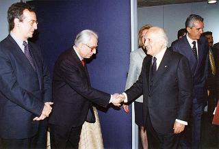 Roma: intervento del Presidente della Repubblica, in forma ufficiale, alla Festa della polizia 1996