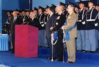 Roma: intervento del Presidente della Repubblica, in forma ufficiale, alla Festa della polizia 1996