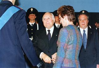 Roma: intervento del Presidente della Repubblica, in forma ufficiale, alla Festa della polizia 1996