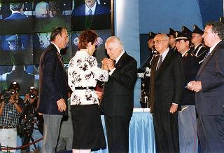 Roma: intervento del Presidente della Repubblica, in forma ufficiale, alla Festa della polizia 1996