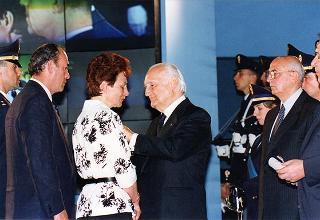 Roma: intervento del Presidente della Repubblica, in forma ufficiale, alla Festa della polizia 1996