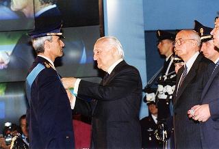 Roma: intervento del Presidente della Repubblica, in forma ufficiale, alla Festa della polizia 1996