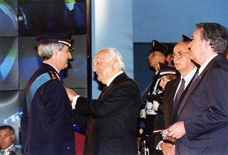 Roma: intervento del Presidente della Repubblica, in forma ufficiale, alla Festa della polizia 1996