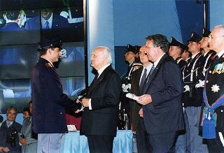 Roma: intervento del Presidente della Repubblica, in forma ufficiale, alla Festa della polizia 1996