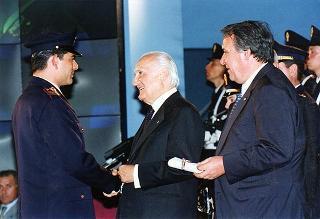 Roma: intervento del Presidente della Repubblica, in forma ufficiale, alla Festa della polizia 1996