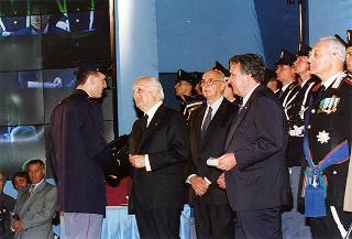 Roma: intervento del Presidente della Repubblica, in forma ufficiale, alla Festa della polizia 1996