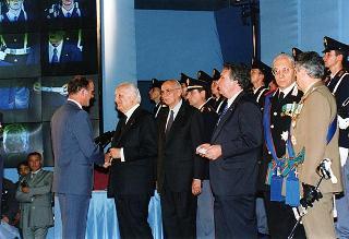 Roma: intervento del Presidente della Repubblica, in forma ufficiale, alla Festa della polizia 1996