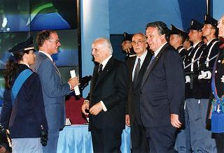 Roma: intervento del Presidente della Repubblica, in forma ufficiale, alla Festa della polizia 1996