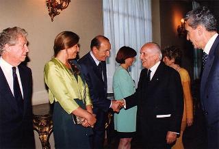 Ricevimento offerto dal Presidente della Repubblica alla rappresentanze diplomatiche estere per il 50° anniversario della Fondazione della Repubblica - Palazzo del Quirinale - Salone dei Corazzieri