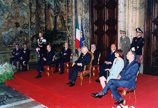 Ricevimento offerto dal Presidente della Repubblica alla rappresentanze diplomatiche estere per il 50° anniversario della Fondazione della Repubblica - Palazzo del Quirinale - Salone dei Corazzieri