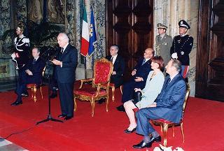 Ricevimento offerto dal Presidente della Repubblica alla rappresentanze diplomatiche estere per il 50° anniversario della Fondazione della Repubblica - Palazzo del Quirinale - Salone dei Corazzieri