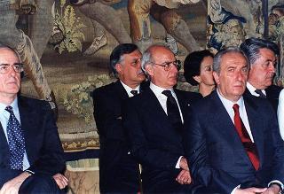 Ricevimento offerto dal Presidente della Repubblica alla rappresentanze diplomatiche estere per il 50° anniversario della Fondazione della Repubblica - Palazzo del Quirinale - Salone dei Corazzieri