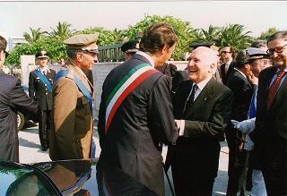 Bari: intervento del Presidente della Repubblica per la deposizione di una corona d'alloro al Sacrario dei Caduti d'Oltremare