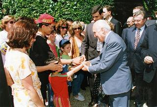 Apertura al pubblico dei giardini del Quirinale, in occasione del 50° anniversario della Fondazione della Repubblica