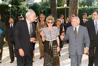Apertura al pubblico dei giardini del Quirinale, in occasione del 50° anniversario della Fondazione della Repubblica