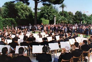 Apertura al pubblico dei giardini del Quirinale, in occasione del 50° anniversario della Fondazione della Repubblica