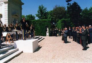 Apertura al pubblico dei giardini del Quirinale, in occasione del 50° anniversario della Fondazione della Repubblica