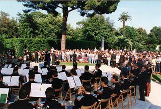 Apertura al pubblico dei giardini del Quirinale, in occasione del 50° anniversario della Fondazione della Repubblica