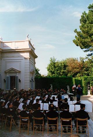 Apertura al pubblico dei giardini del Quirinale, in occasione del 50° anniversario della Fondazione della Repubblica