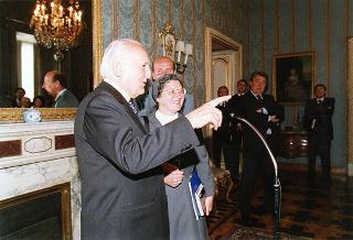Suor Loredana Corazza, con una delegazione di Bizago di Cesano Maderno