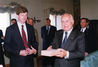 On. Patrick Kennedy e successiva colazione nel Belvedere del Torrino
