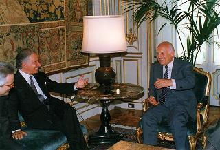 Mario Ciancio Sanfilippo, nuovo presidente della Federazione italiana editori giornali, con il Comitato di presidenza della FIEG