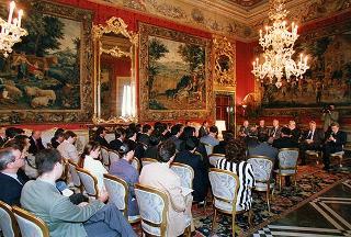 Lorenzo Del Boca e Paolo Serventi Longhi, rispettivamente presidente e segretario della Federazione nazionale della stampa italiana, con il Direttivo dell'Unione cattolica stampa italiana