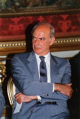 Lorenzo Del Boca e Paolo Serventi Longhi, rispettivamente presidente e segretario della Federazione nazionale della stampa italiana, con il Direttivo dell'Unione cattolica stampa italiana