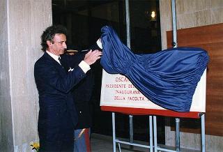 Cassino: intervento del Presidente della Repubblica all'inaugurazione della Mostra "Virgilio e il Chiostro", allestita presso l'Abbazia di Montecassino, e all'inaugurazione della Facoltà di Ingegneria dell'Università degli studi