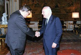 On. prof. Beniamino Andreatta, ministro della Difesa, con il gen. c.a. Franco Angioni, presidente dell'Ordine Militare d'Italia, ed il Consiglio dell'OMI
