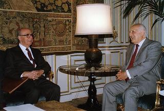Franco Cingano, presidente del Consiglio dell'Istituto di studi Ugo La Malfa, con i membri del Consiglio