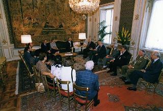Prof. Giovanni Gigliozzi, presidente dell'ANFIM, con una delegazione dell'Associazione